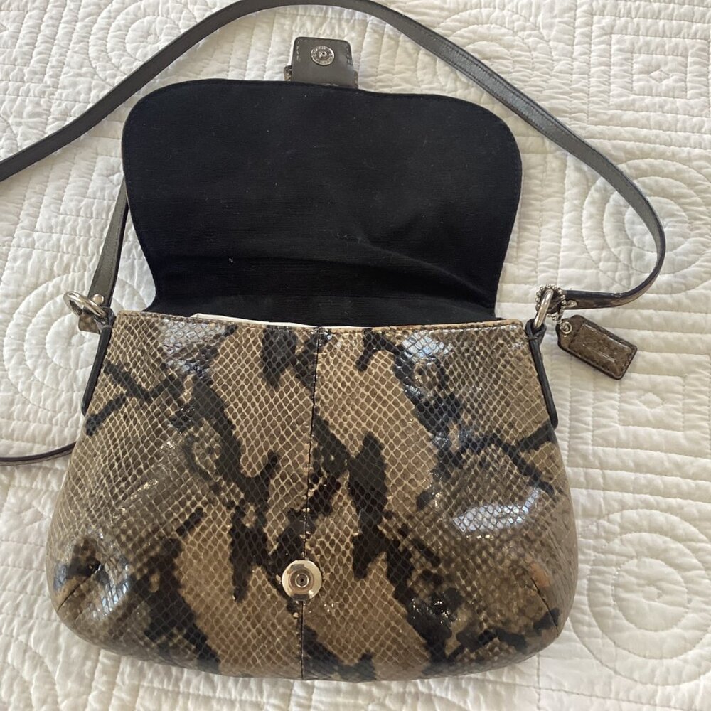 Vintage Coach Soho Snake Python Reptile Pattern Leather Crossbody Flap Bag - Picture 5 of 16